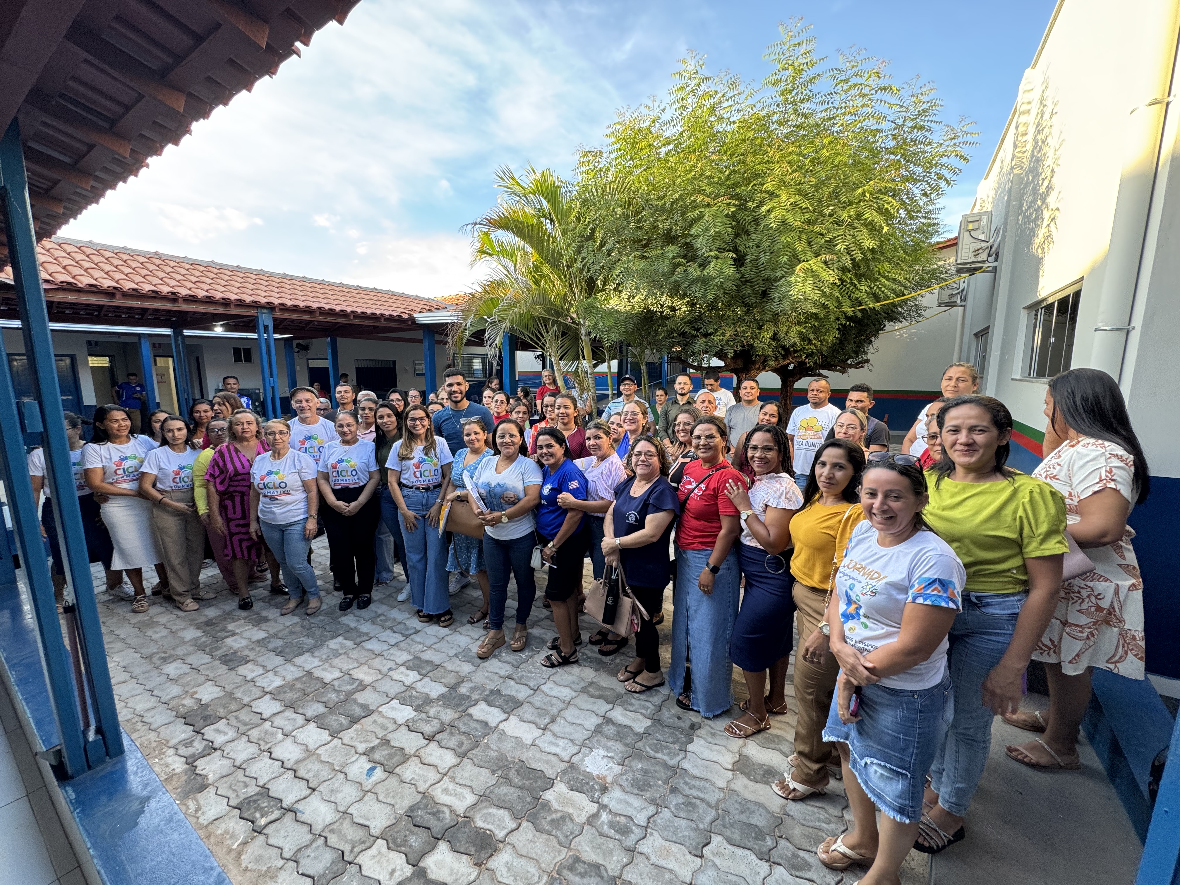 EDUCAR E PROTEGER