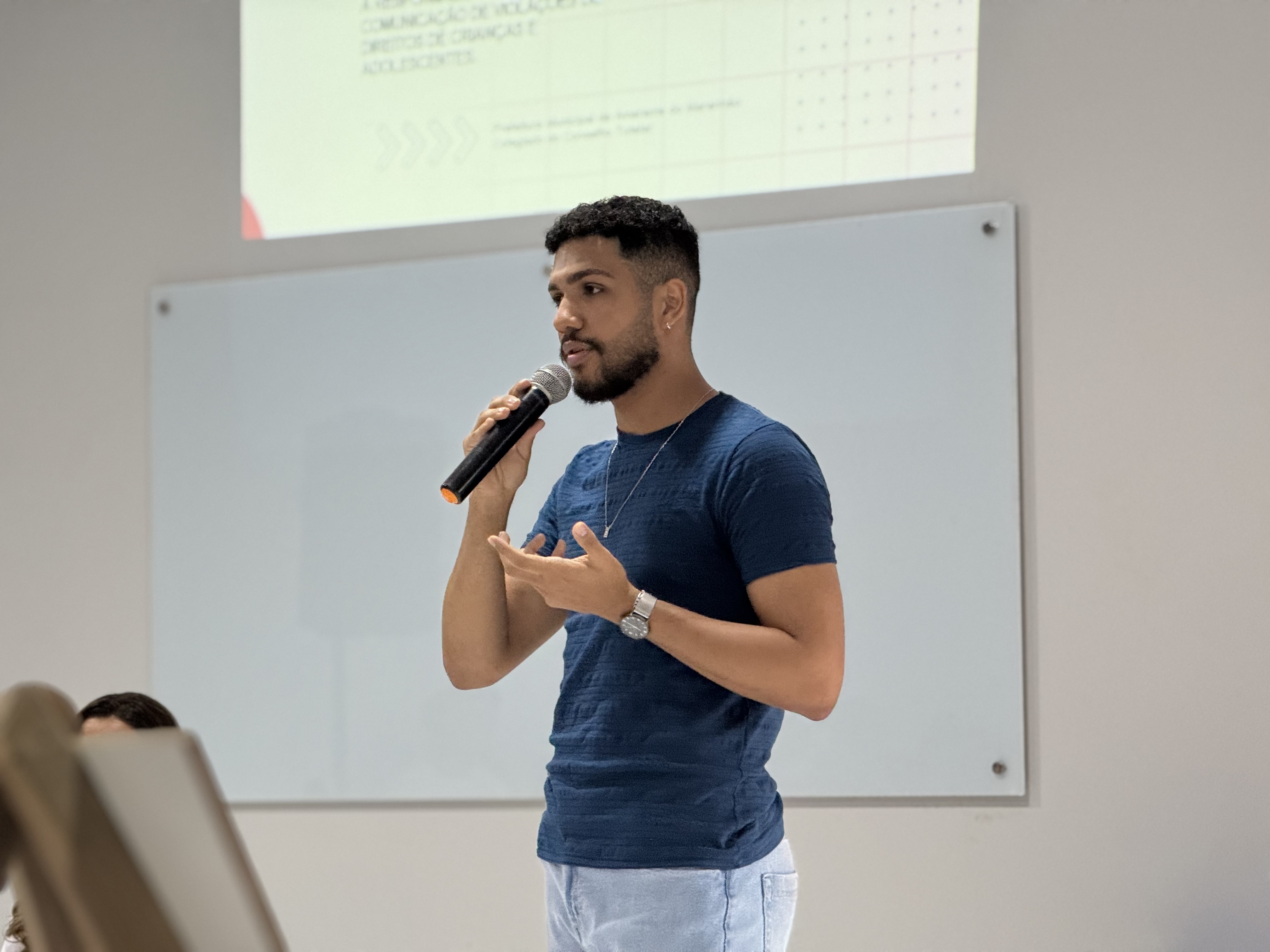 EDUCAR E PROTEGER