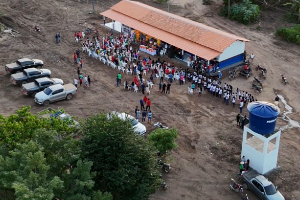 Prefeitura entrega reforma e ampliação de escola na zona rural de Amarante do Maranhão